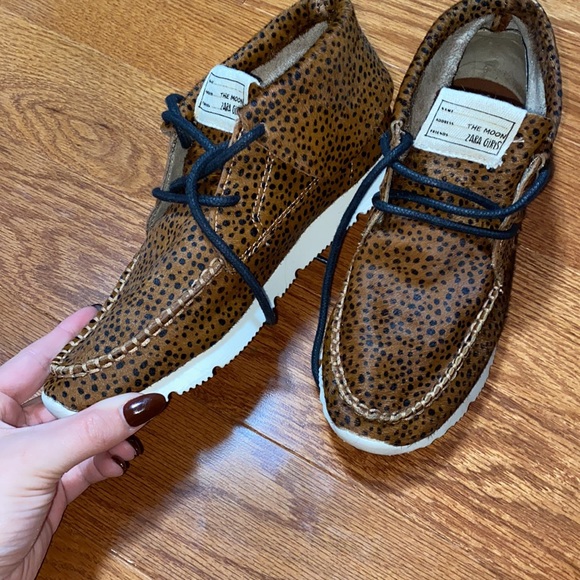 Zara Leopard Print shoes - Picture 2 of 5
